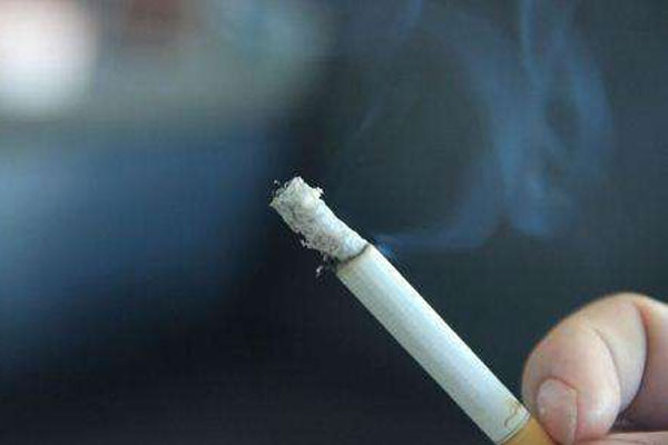 男性吸烟危害 吸烟八大危害 吸烟影响精子质量