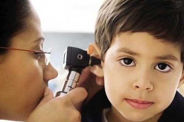 儿童是中耳炎高危人群 中耳炎的症状 哪些可以引发中耳炎