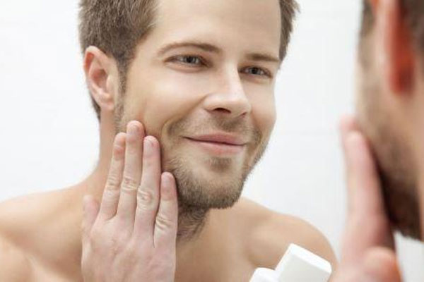 男性毛孔粗大怎么办 男性毛孔粗大 男性护肤不可少 男性健康