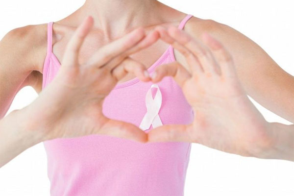 乳房疼会不会是乳腺癌 乳腺癌的典型症状是什么 早期的乳腺癌是否需要化疗