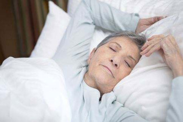 老年人都有失眠的困扰 老年人身体机能开始逐步衰退