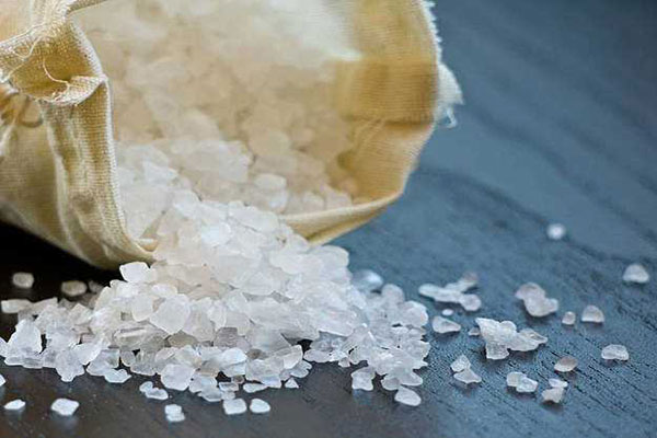 吃盐过多,盐吃多影响钙吸收吗,吃盐过多会引起什么后果