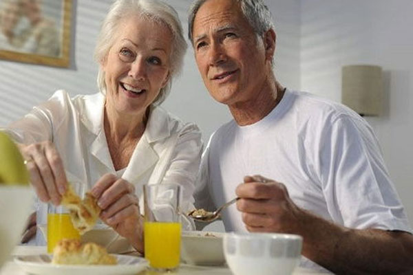 老人该如何调理脾胃 日常怎样调理脾胃 老年人的保养方法