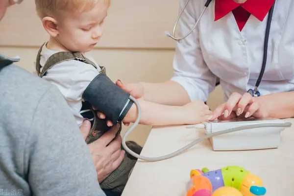 孩子高血压的原因,预防孩子高血压的措施